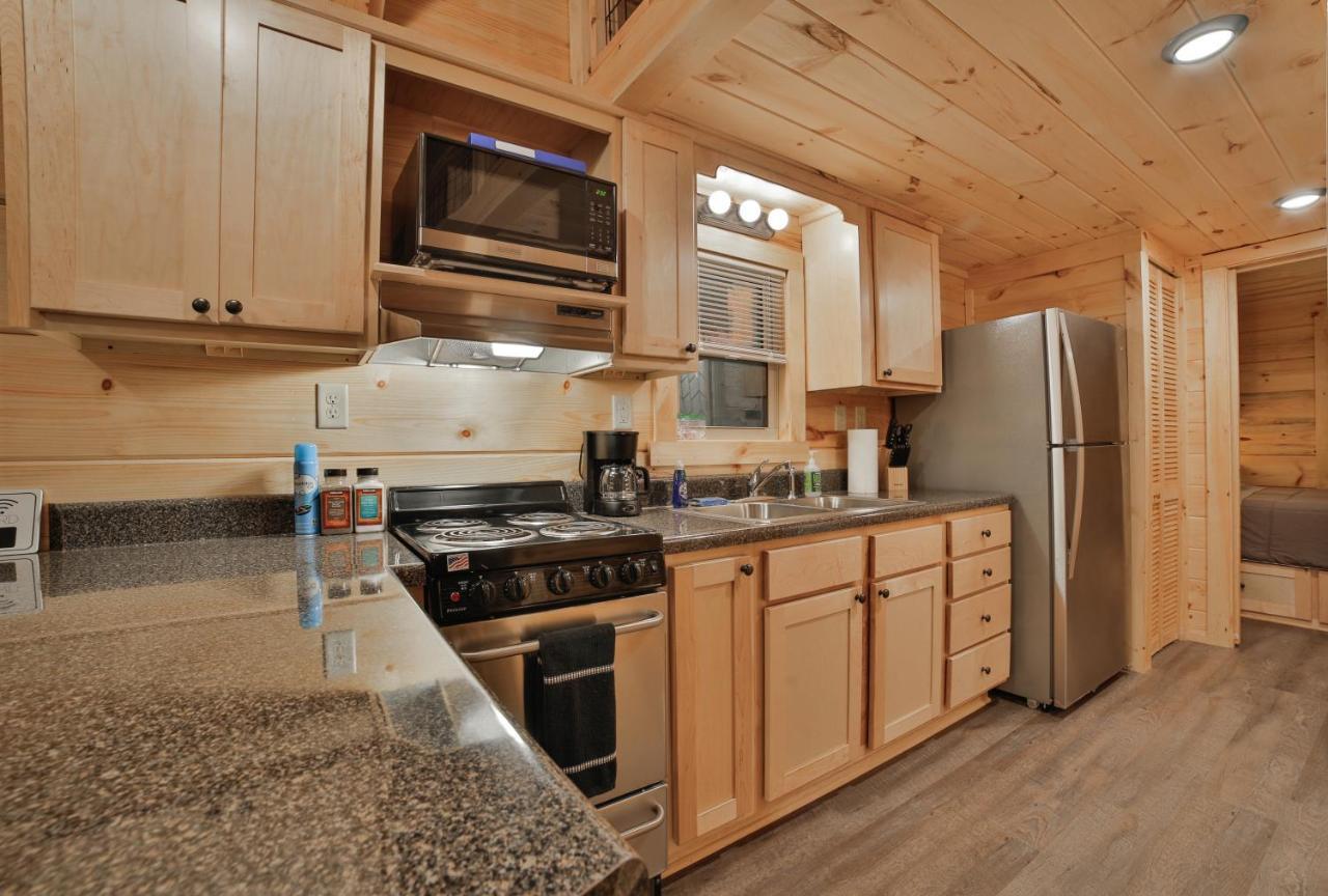 Ernie Cabin Wauhatchie Woodlands Tiny Cabin チャタヌーガ エクステリア 写真
