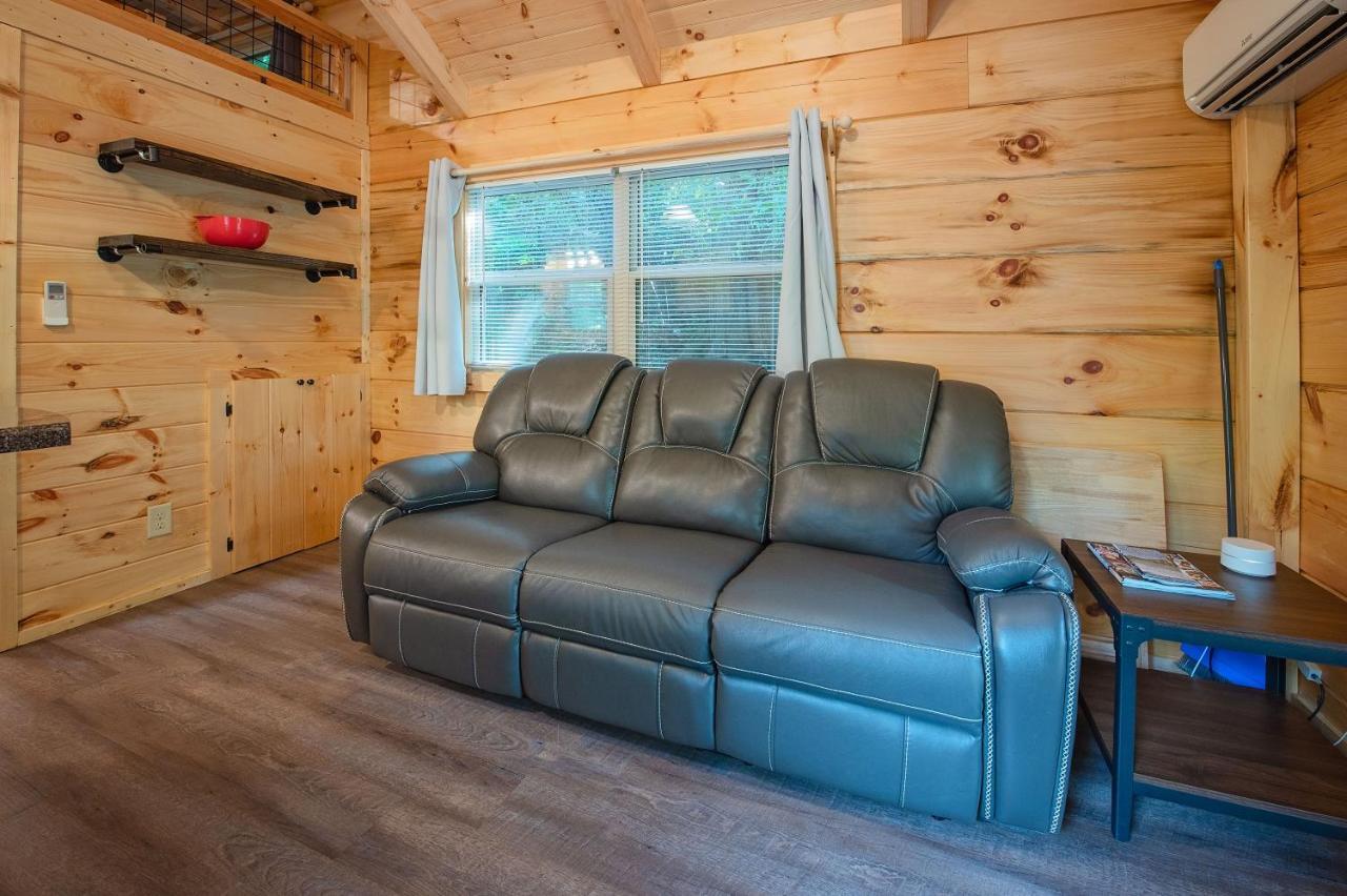 Ernie Cabin Wauhatchie Woodlands Tiny Cabin チャタヌーガ エクステリア 写真