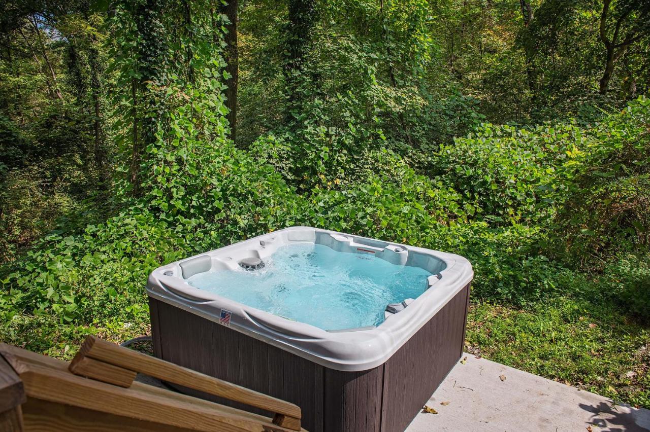 Ernie Cabin Wauhatchie Woodlands Tiny Cabin チャタヌーガ エクステリア 写真