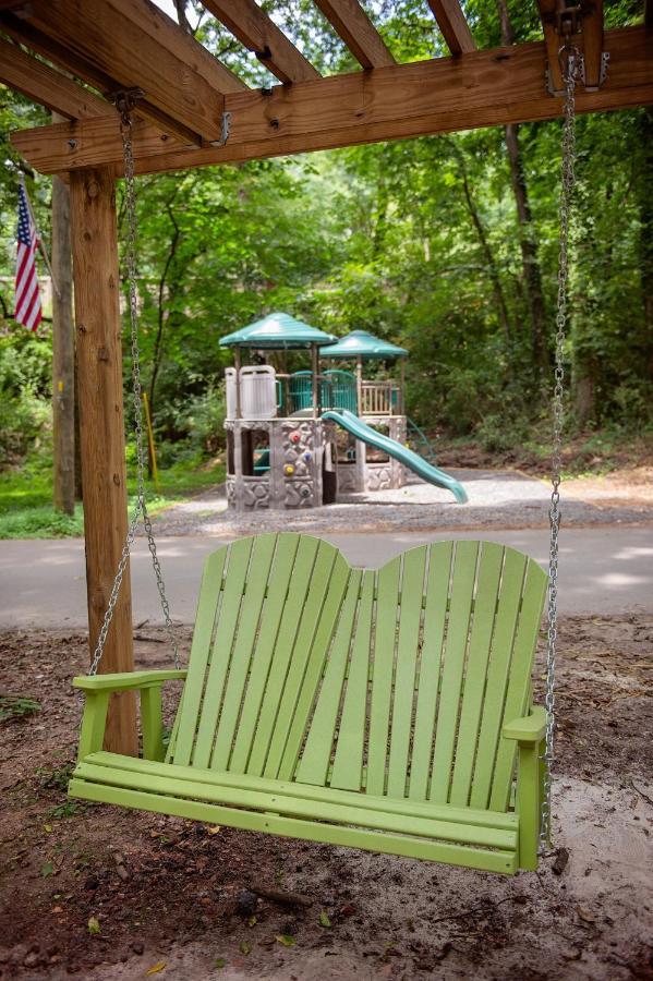 Ernie Cabin Wauhatchie Woodlands Tiny Cabin チャタヌーガ エクステリア 写真