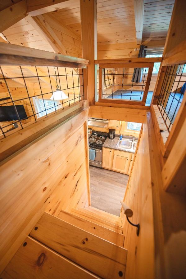 Ernie Cabin Wauhatchie Woodlands Tiny Cabin チャタヌーガ エクステリア 写真