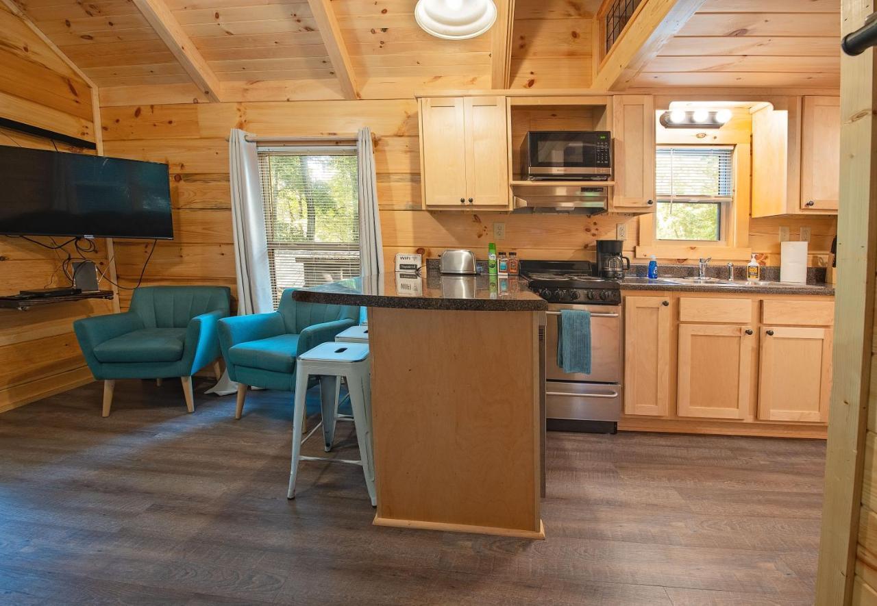 Ernie Cabin Wauhatchie Woodlands Tiny Cabin チャタヌーガ エクステリア 写真