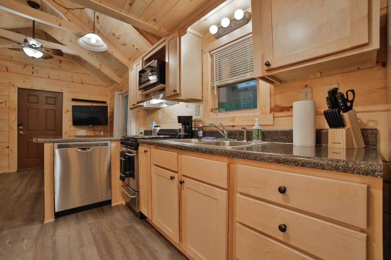 Ernie Cabin Wauhatchie Woodlands Tiny Cabin チャタヌーガ エクステリア 写真